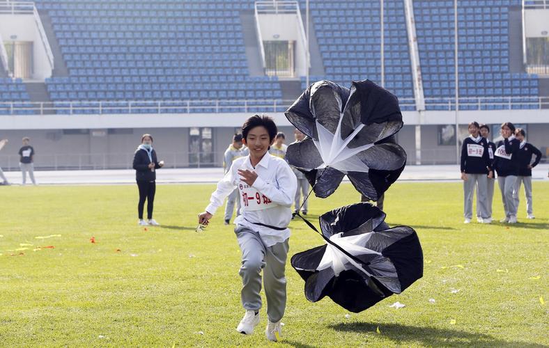 正是展现巴 正是展现巴