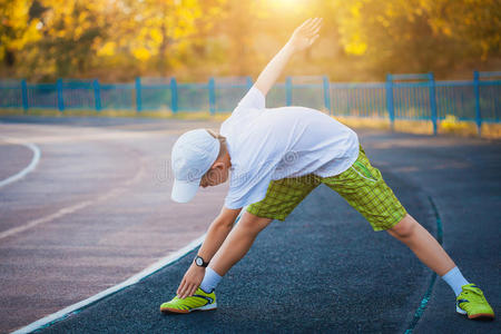 这位年轻前 这位年轻前