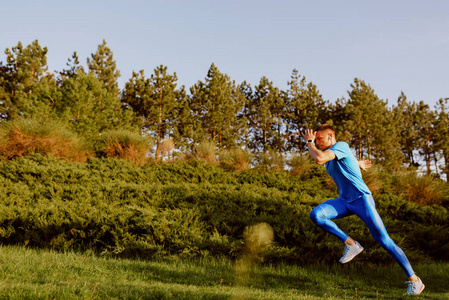 的重要变量 的重要变量